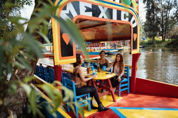People enjoying street food in Mexico City